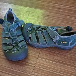 KEEN Kids' Olive Green Adventure Sandals 2